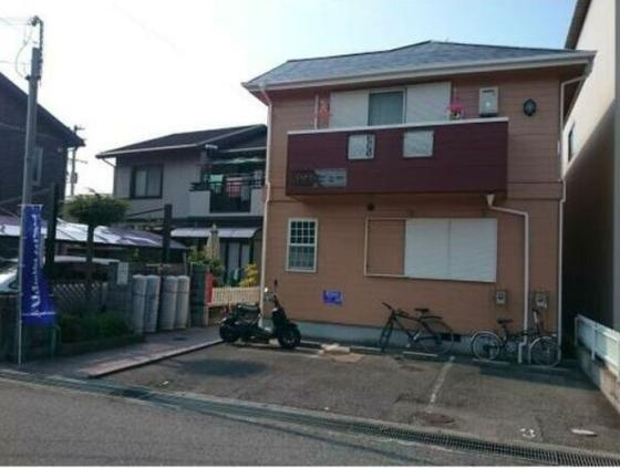 メゾンビューのエントランス|毎日通るエントランスはこのようになっています
