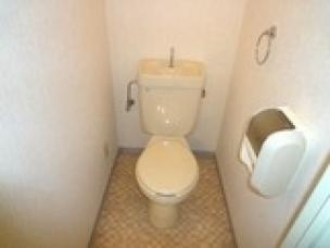 スカイヒルズ新道出のトイレ|コンパクトで使いやすいトイレです