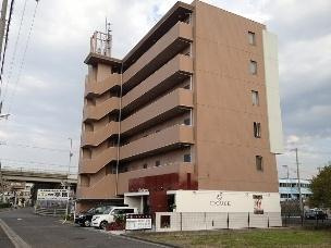 スカイビュー宝泉のエントランス|清潔なエントランスです