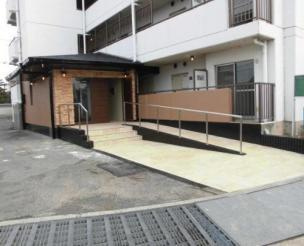 エイト貝塚のエントランス|エイト貝塚