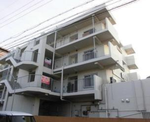 メゾン山本のエントランス