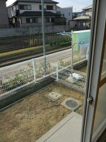 ジョイ・アベニューのバルコニー