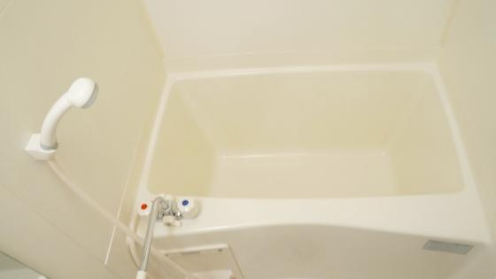 サンプリムローズの浴室|コンパクトで使いやすいお風呂です