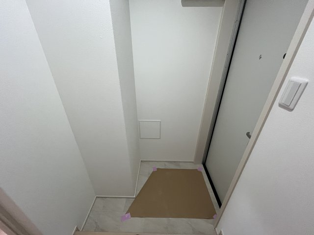 アビテ上野町西の玄関