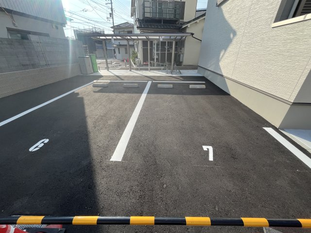 アビテ上野町西の駐車場