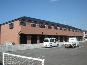 フジパレス　ピーノの駐車場|車をお持ちの方に嬉しい駐車場付きの物件です