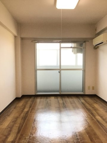 シャルマンフジ下松壱番館の居間・リビング|シャルマンフジ下松壱番館 　冷蔵庫