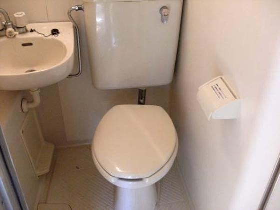 シャルマンフジ下松壱番館のトイレ|落ち着いたトイレです