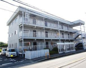レイール泉南の駐車場|駐車場があるので、車を買う予定の方も安心です