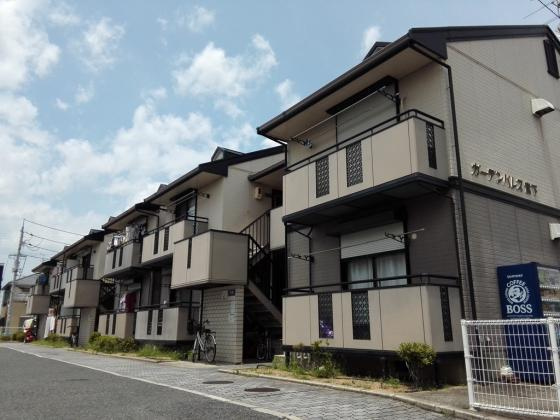 ガーデンパレス宮下Aのエントランス|建物の内部です