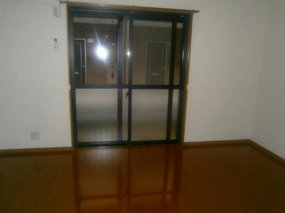 ハーブプラザ和泉鳥取Ⅲ番館のその他|洋室です