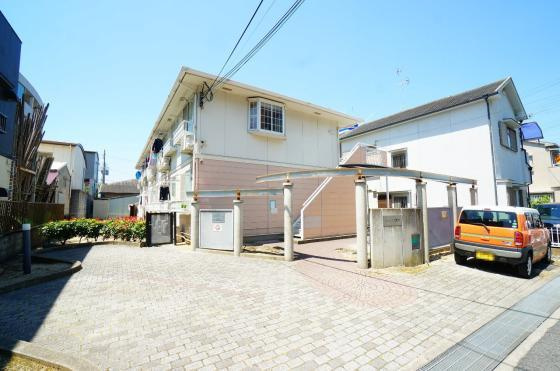 メゾン・ド・アムのエントランス|建物の内部です
