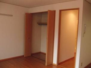 セジュール藤井A棟の収納|こまごまとしたものを収納できそうですね