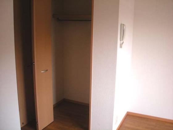 セジュール加守田ＳＥの収納|こまごまとしたものを収納できそうですね