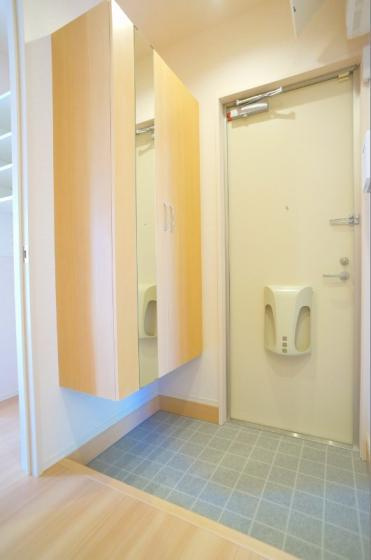 ロイヤルハイツ2の玄関|毎日通る玄関はこちらです