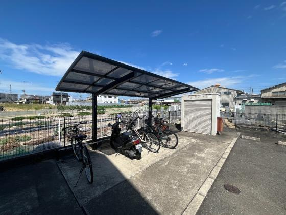 フローラ岡本のその他共用部分|自転車置場です
