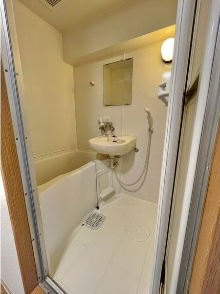 アバンティ貝塚2番館の浴室|コンパクトで使いやすいお風呂です