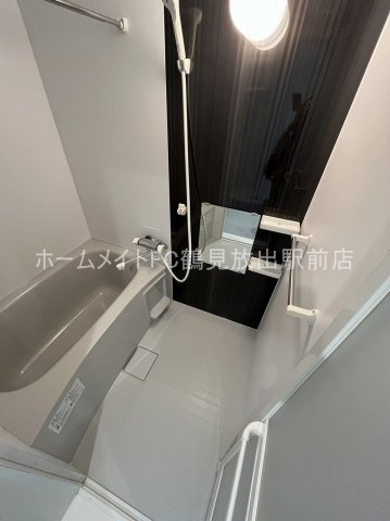 東大阪市西堤１丁目のハイツの浴室