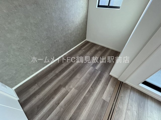 東大阪市西堤１丁目のハイツの洋室