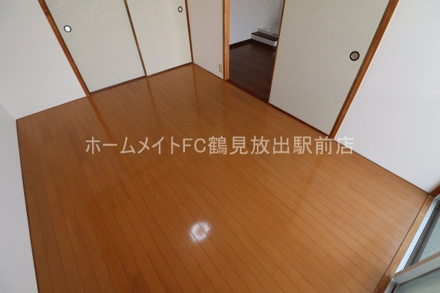 大阪市鶴見区今津南２丁目の賃貸マンションの洋室