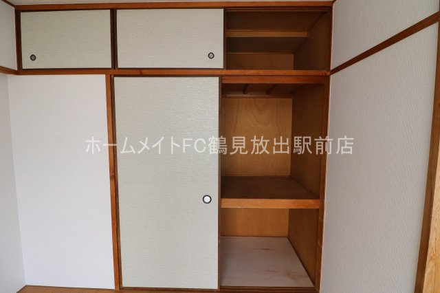 大阪市鶴見区今津南２丁目の賃貸マンションの収納