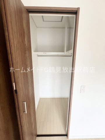 東大阪市稲田本町１丁目のアパートの収納