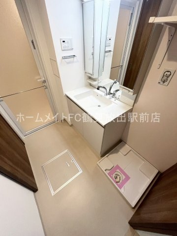 東大阪市稲田本町１丁目のアパートの洗面所