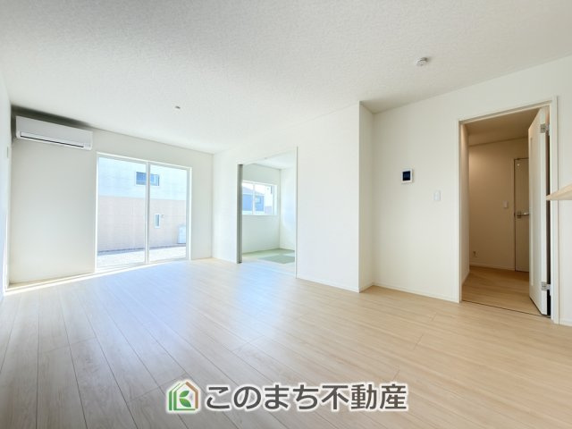 CradleGarden 那須塩原市若草町第8の居間・リビング|開放感ある広いリビングございます。