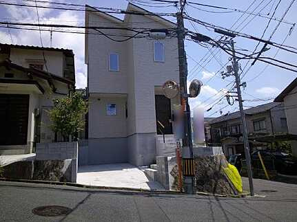 安芸郡府中町八幡４丁目の外観