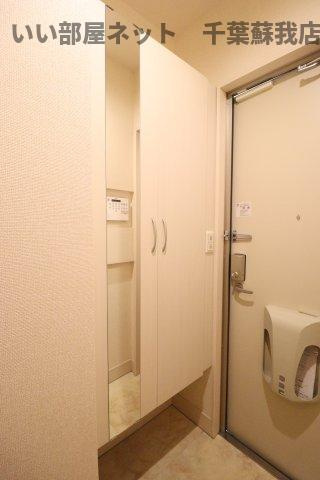 パーク・レジーナ　Aの玄関|収納もある玄関です