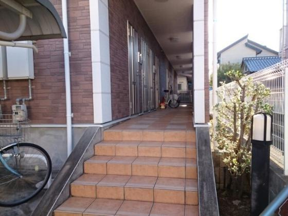 エテルノ中町のエントランス|清潔なエントランスです