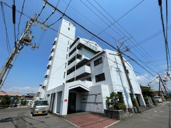 エクセル赤松の外観|きれいな外観です