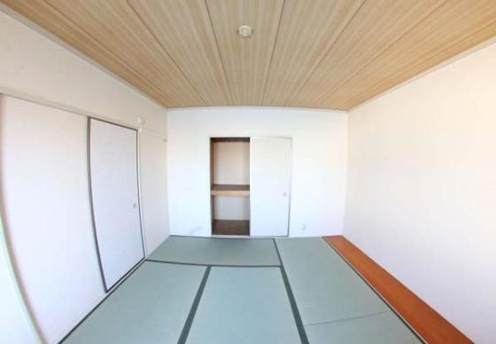 スカイハイツ植田の収納|大きなものも収納できそうです