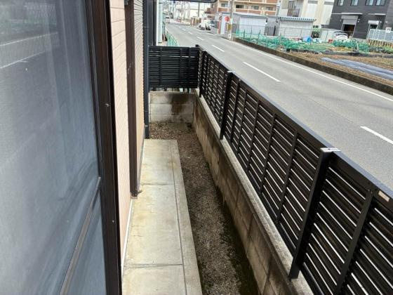 ボンリビェール吉田のバルコニー|バルコニーからの眺めを楽しみながら食事をしませんか