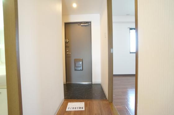 セーヌ東岸和田の玄関|明るい玄関です