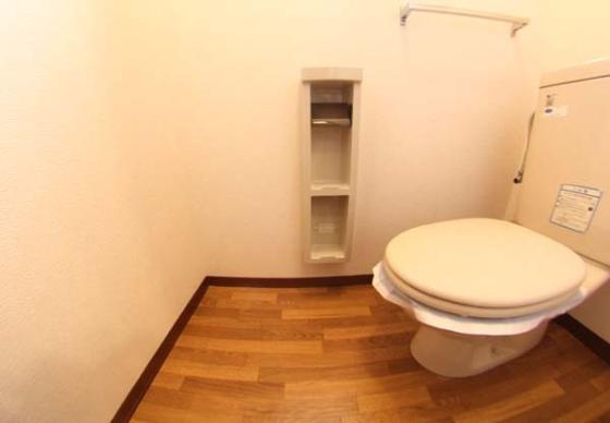 メープルコートのトイレ|落ち着いたトイレです
