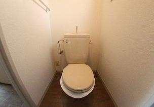 アネックスのトイレ|ゆったりとした空間のトイレです