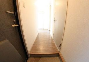 アネックスの玄関|落ち着いた玄関です