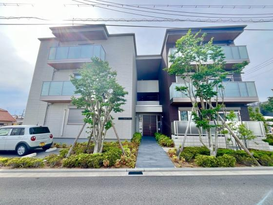 シャーメゾン　ラフテルの外観|落ち着いた雰囲気の外観です