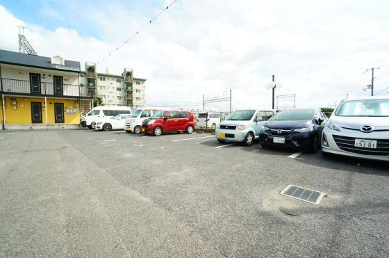 セントドエルの駐車場|駐車場があるので、車を買う予定の方も安心です