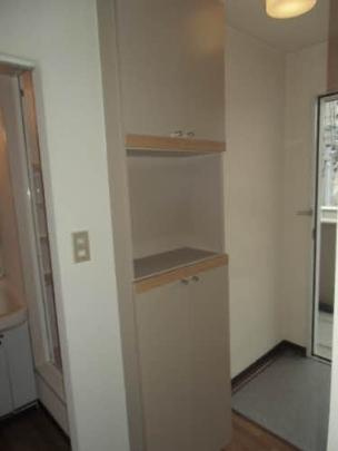 サンライフ南町の玄関|ゆったりとした玄関です