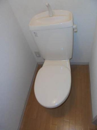 シャトル・ネゴロのトイレ|シンプルで使いやすいトイレです