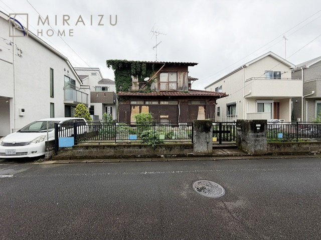 【外観】 | 運転が不安な方も安心な前面道路、きちんと幅員のある道路は女性にも安心です。整備されている道路は気持ちも良いですね♪