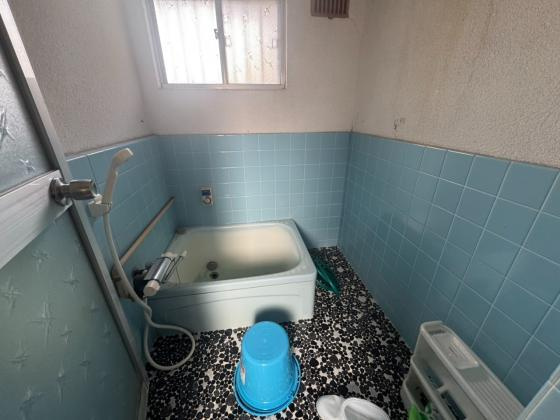 貝塚市窪田平屋の浴室|コンパクトで使いやすいお風呂です