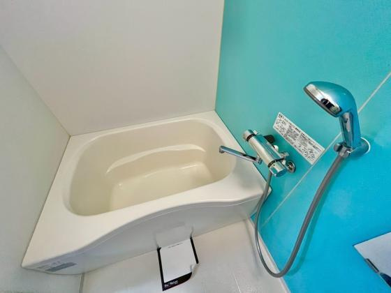 アコテドゥシャトーくすのきの浴室|コンパクトで使いやすいお風呂です