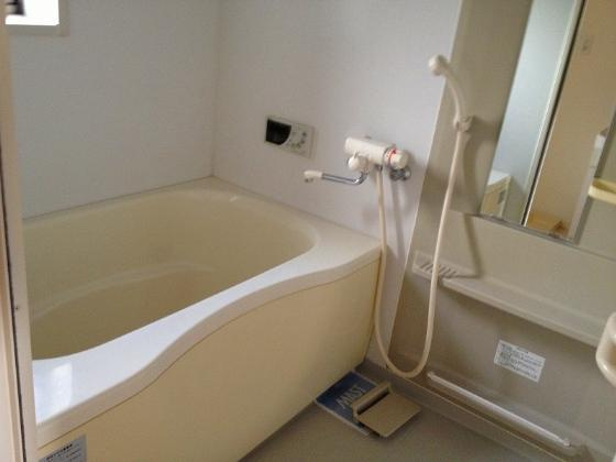 シャーメゾン井原の里の浴室|日々の疲れを癒すお風呂付です