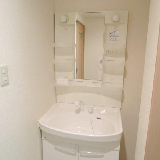 プールトゥジュールの洗面所|コンパクトで使いやすい洗面所