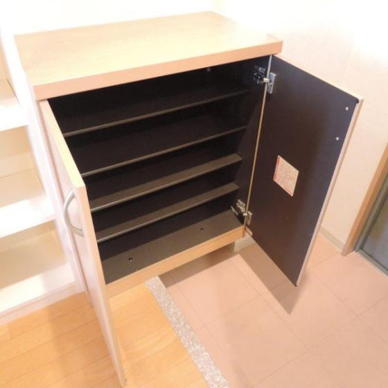 プールトゥジュールの玄関|収納もある玄関です