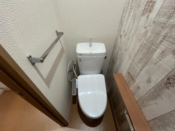メゾンアヅマのトイレ|シンプルで使いやすいトイレです