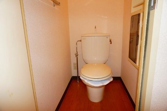 ファミールハイツ・フクダのトイレ|清潔感のあるトイレです